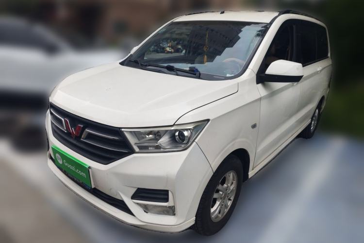 Used Wuling Hongguang 2019 1.5L S Comfort Edition China VI LAR