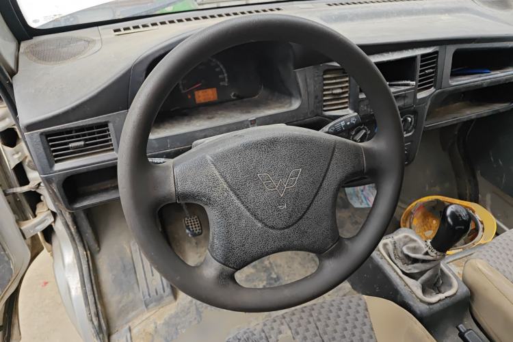 Used Wuling Zhiguang 2015 1.2L Practical LS-I Model