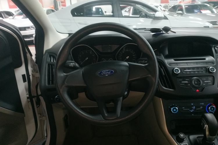Used Ford Focus 2015 Sedan 1.6L Automatic Comfort Model
