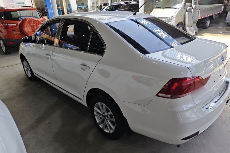 Used Volkswagen Santana 2016 1.6L Manual Fashion Edition
