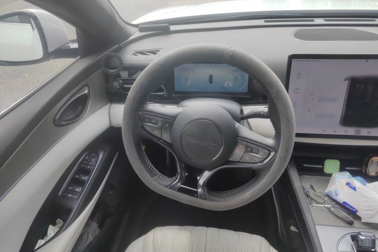 Used BYD Seal 06 New Energy 2024 DM-i 120KM Flagship Model
