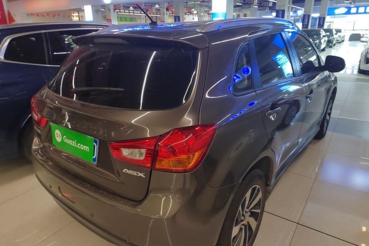 Used Mitsubishi ASX 2018 2.0L CVT Two-Wheel Drive Deluxe Edition Rear Right 45 Deg