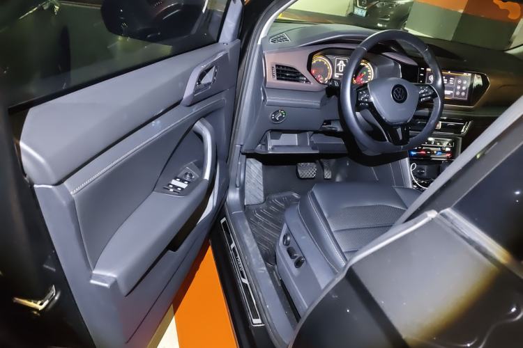 Used Volkswagen Tharu 2021 280TSI Two-Wheel-Drive Luxury Plus Edition Driver Seat