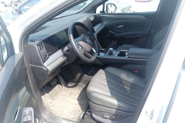 Used BYD Song L DM-i 2025 Intelligent Driving Version 160 km Beyond-Range Type
