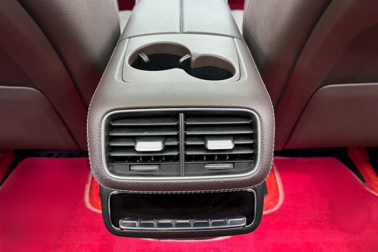 Used Mercedes-Benz GLS 2021 GLS 450 4MATIC Stylish Model Interior 4