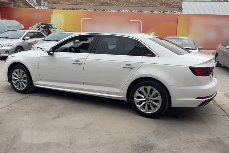 Used Audi A4L 2019 40 TFSI Ambition China VI