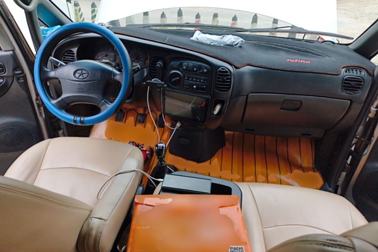 Used JAC Group Refine M5 2014 1.9T Diesel Manual Business Edition Center Console