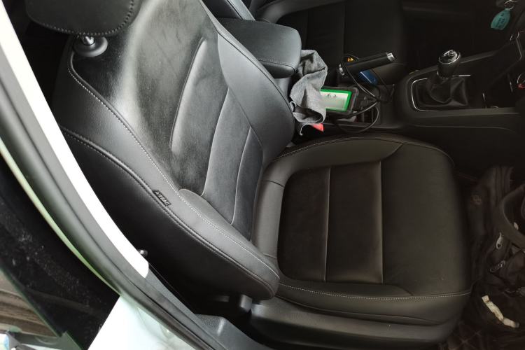 Used Volkswagen Sagitar 2015 1.6L Manual Comfort Model