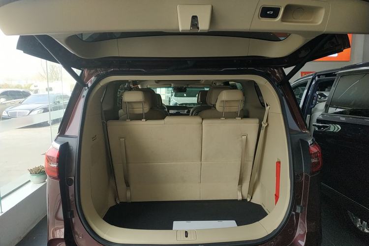 Used Buick GL8 2022 ES Landtrek 653T Luxury Edition
