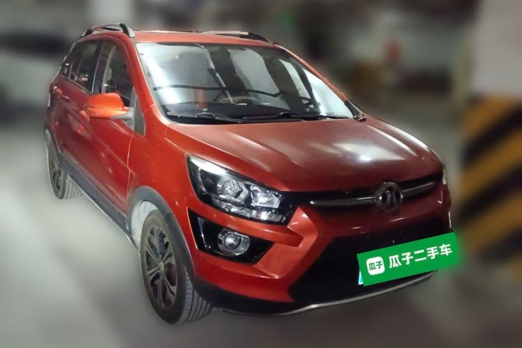 Used BAIC Senova X25 2015 1.5L Manual Elite Edition Front Right 45 Deg