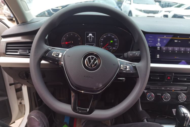 Used Volkswagen Lavida 2021 1.5L Automatic Comfort Edition Steering Wheel