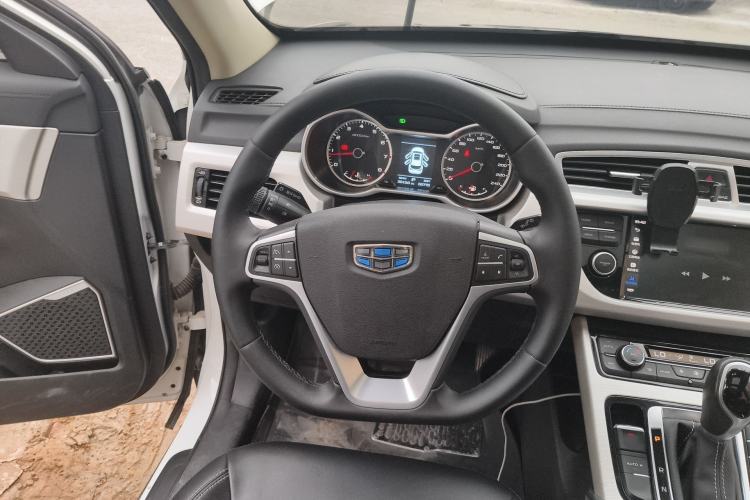 Used Geely Auto Emgrand X7 Sport 2018 1.8TD Automatic Two-Wheel Drive Zhiya Model Steering Wheel