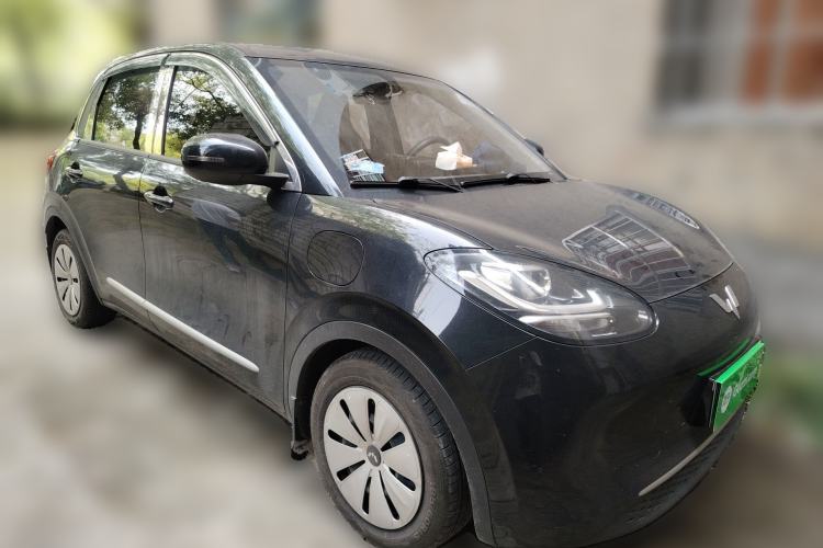 Used Wuling Bingo 2023 203km Light Edition Front Right 45 Deg
