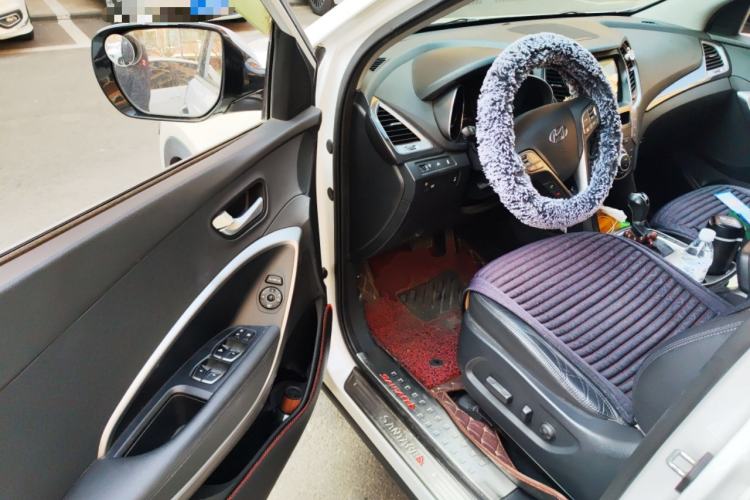 Used Hyundai Santa Fe 2015 2.0T Automatic 4x4 Smart 7-Seater