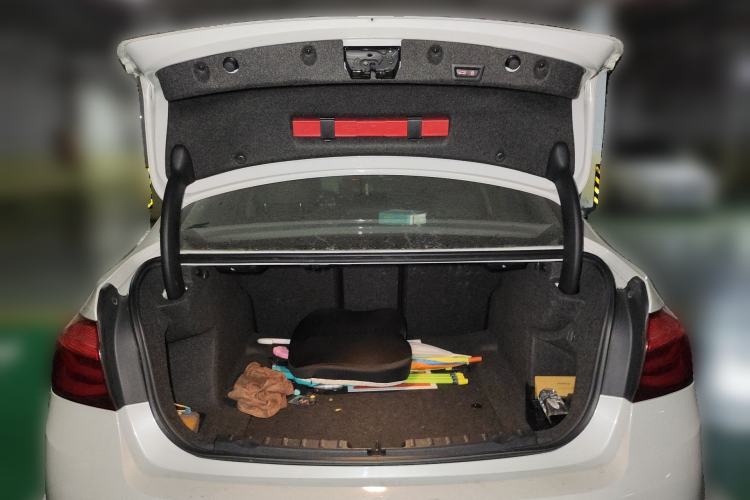 Used BMW 3 Series 2019 320Li Fashion Model Trunk