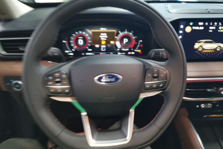 Used Ford Explorer 2023 EcoBoost 285 Four-Wheel Drive Titanium Edition 7-Seater Steering Wheel