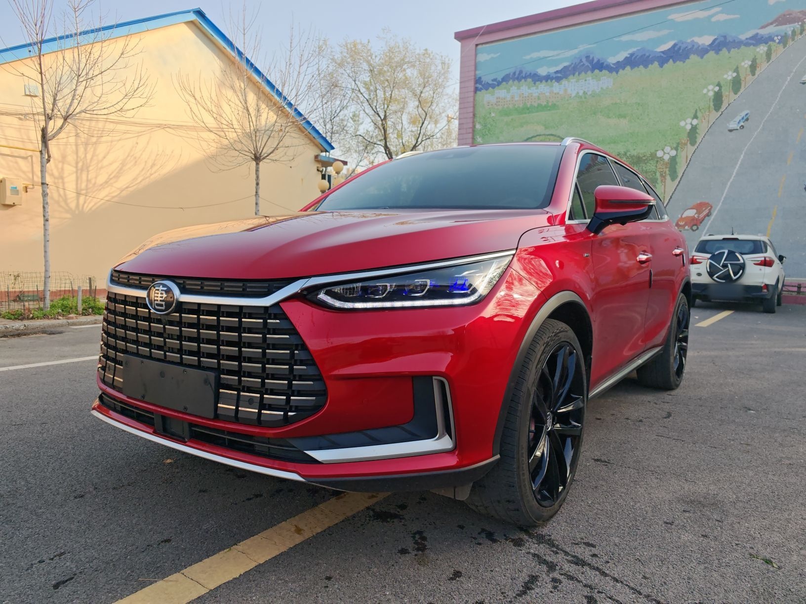 تحت مقدمة السيارة