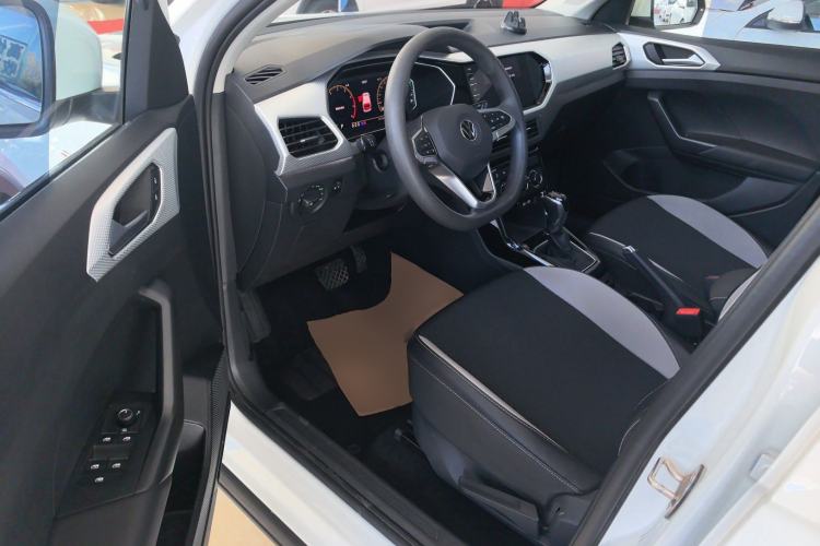 Used Volkswagen Tacqua 2023 200TSI DSG Joy-Connect Edition
