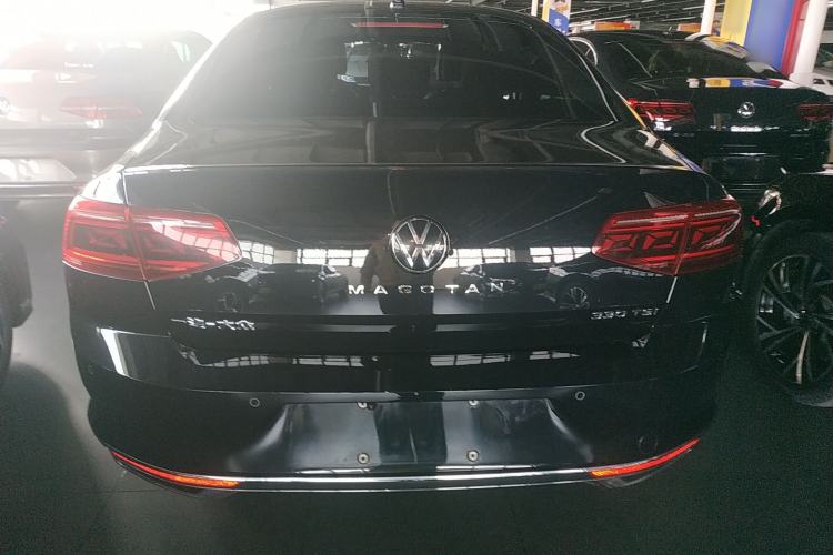 Used Volkswagen Magotan 2020 330TSI DSG Leading Model Rear