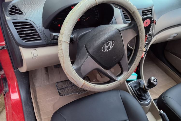 Used Hyundai Verna (older generation) 2014 1.4L Manual Smart GLS Trim