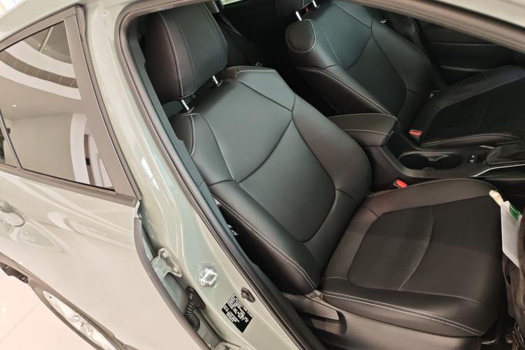 Used Toyota Corolla Cross 2023 2.0L Elite Edition Right Front Seat