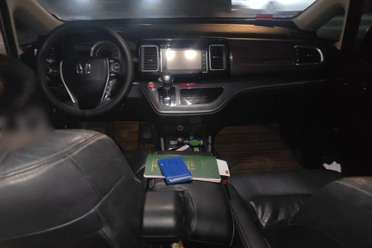 Used Honda Elysion 2016 2.4L Supreme Edition
