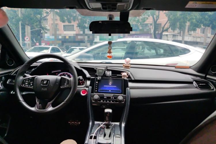 Used Honda Civic 2021 HATCHBACK 220TURBO CVT Trendy Cool Edition Center Console