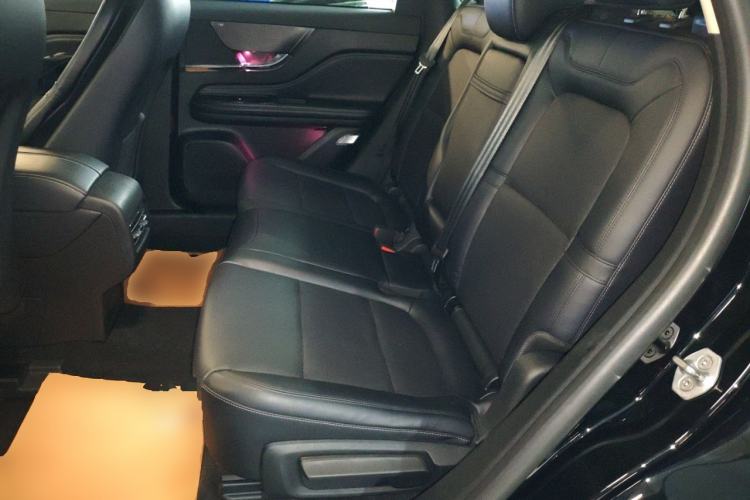 Used Lincoln Corsair 2024 1.5T Two-Wheel Drive Deluxe Hybrid Version Left Rear Seat