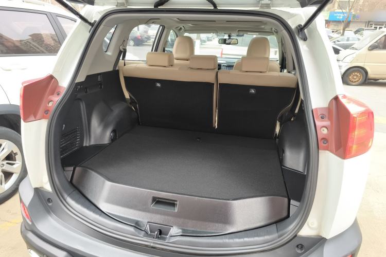 Used Toyota RAV4 2013 2.5L Automatic 4x4 Elite Edition
