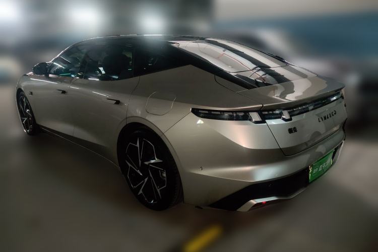 Used Lynk & Co Z10 2025 95 kWh 702 km All-Wheel-Drive Halo