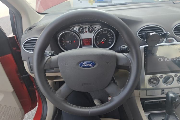 Used Ford Focus 2011 Hatchback 1.8L Automatic Fashion Edition
