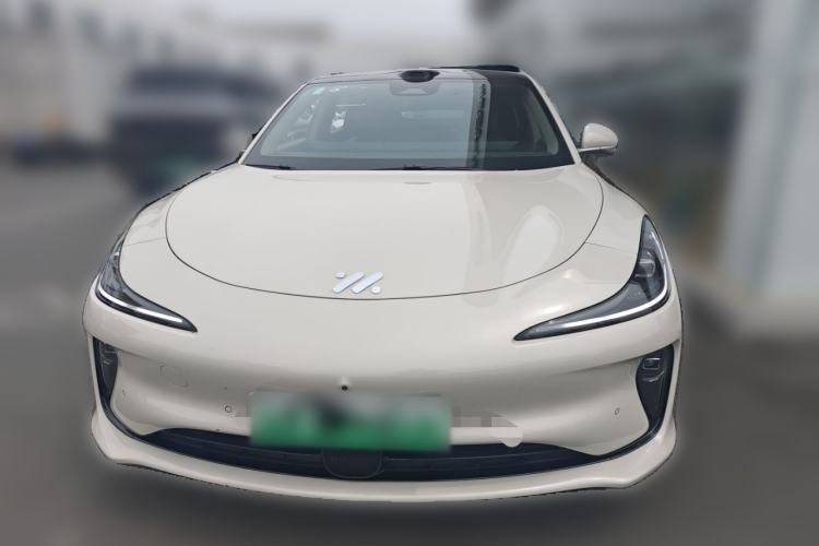 Used IM L6 2025 Ultra Model Front