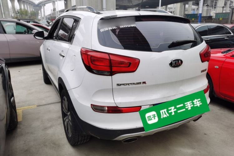 Used Kia Sportage R 2015 2.0L Automatic Two-Wheel Drive DLX Model
