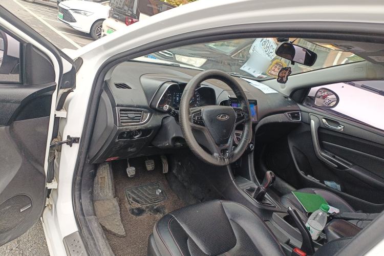 Used Chery Arrizo 5 2016 1.5L Manual Lingchao Edition Center Console