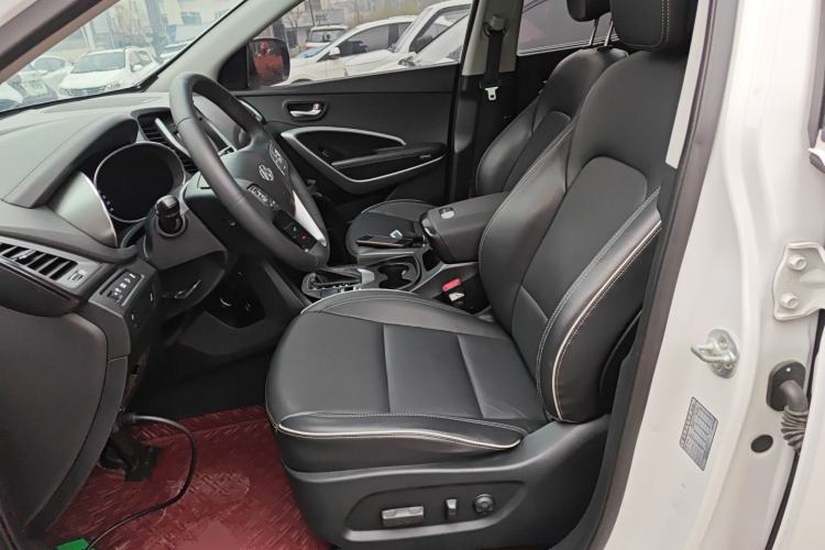 Used Hyundai Santa Fe 2017 2.0T Automatic All-Wheel Drive Smart 7-Seater
