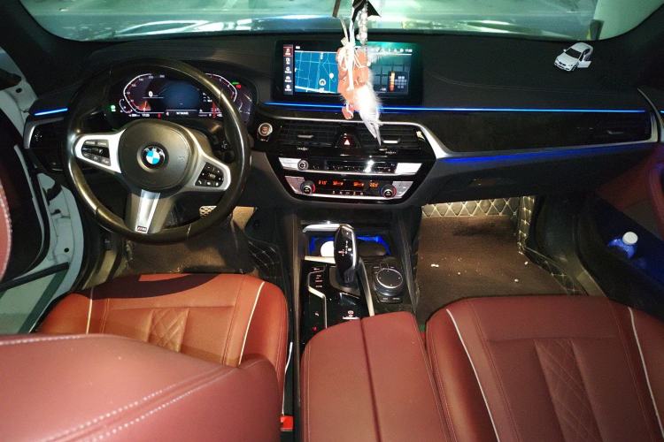 Used BMW 5 Series 2022 525Li M Sport Package