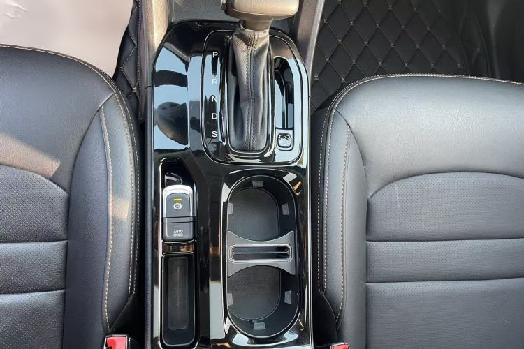 Used GAC Trumpchi GS3 2017 200T Automatic Luxury Edition Interior 4