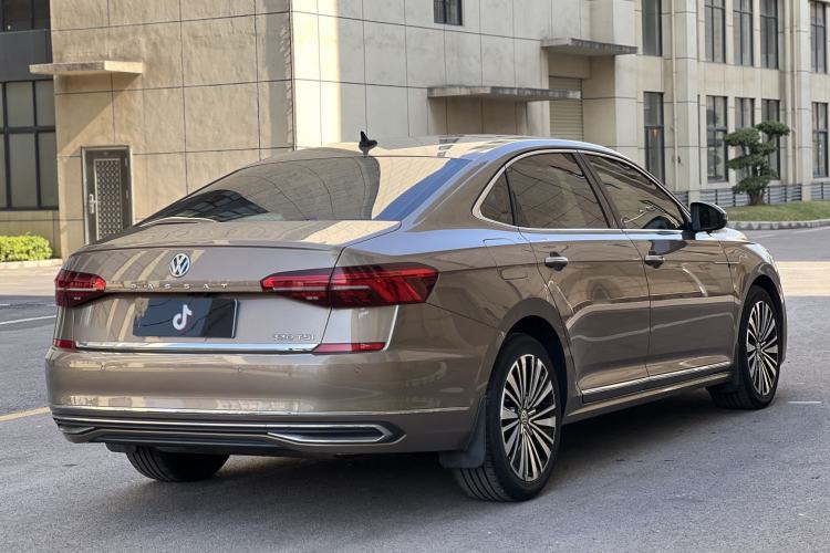 Used Volkswagen Passat 2020 330TSI Luxury Edition China VI