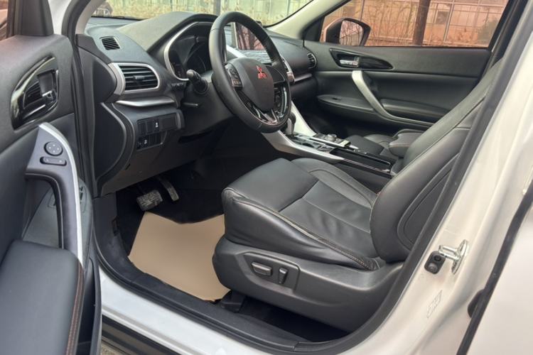 Used Mitsubishi Eclipse Cross 2019 1.5T CVT Two-Wheel Drive Dream Edition China VI Standard