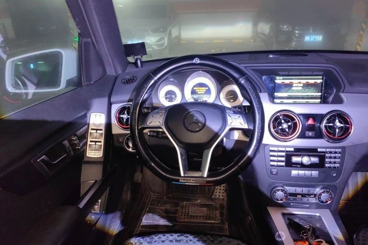 Used Mercedes-Benz GLK-Class 2015 GLK 300 4MATIC Fashion Edition Ultimate Version
