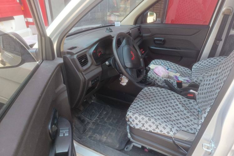 Used Wuling Hongguang V 2022 1.5L Enjoy Edition Electric-Powered LAR