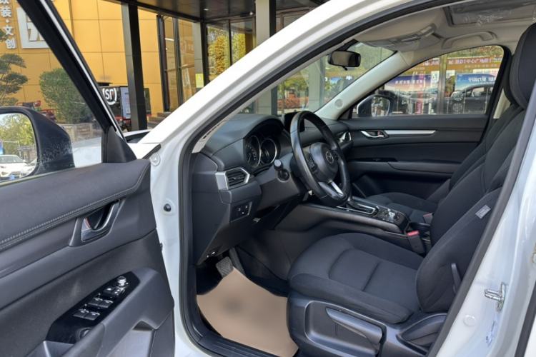 Used Mazda CX-5 2020 2.0L Automatic Two-Wheel Drive Smart Version
