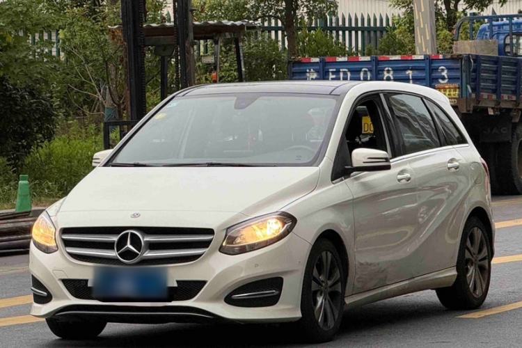 Used Mercedes-Benz B-Class 2017 B 200 Sport Edition Guazi used car, China used car export, Used car for sale, Used  cars, Cheapest cars for sale