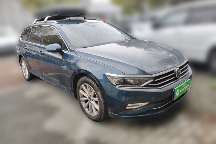 Used Volkswagen Variant 2021 2.0T Comfort Edition Front Right 45 Deg