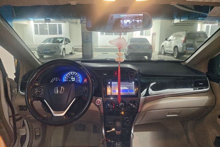 Used Honda Crider 2013 1.8L automatic luxury edition