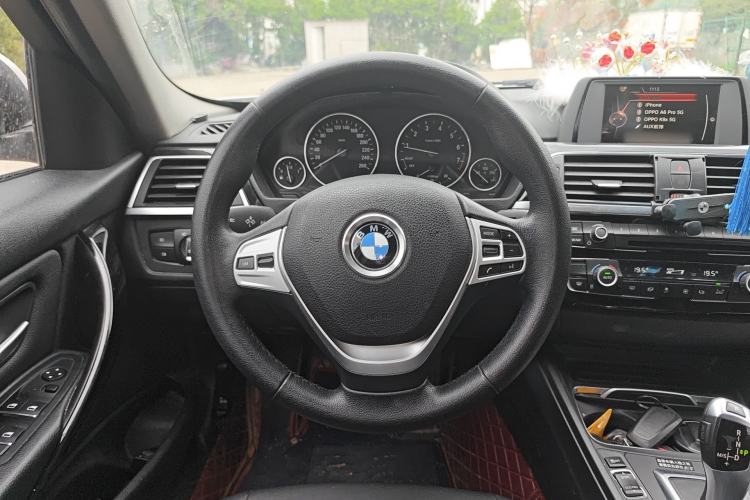 Used BMW 3 Series 2016 316i Fashion Model Steering Wheel