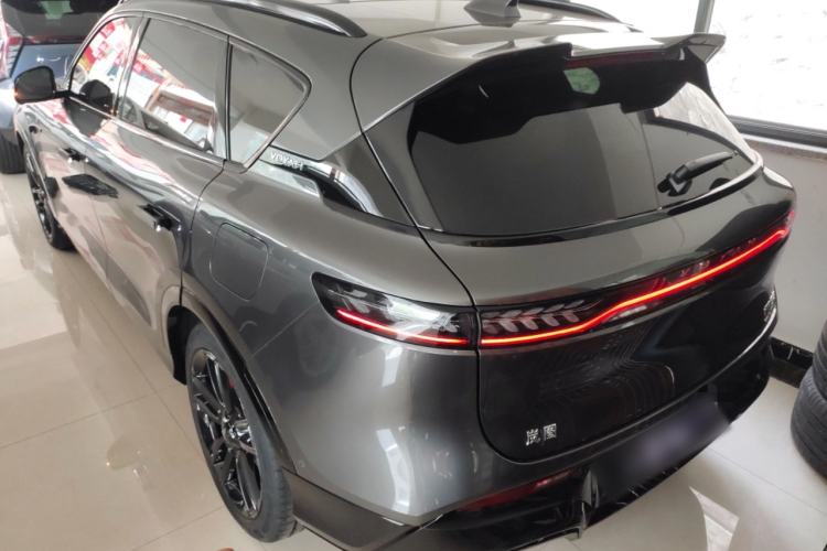 Used VOYAH FREE 2025 318 259 km All-Wheel-Drive Exploration Edition
