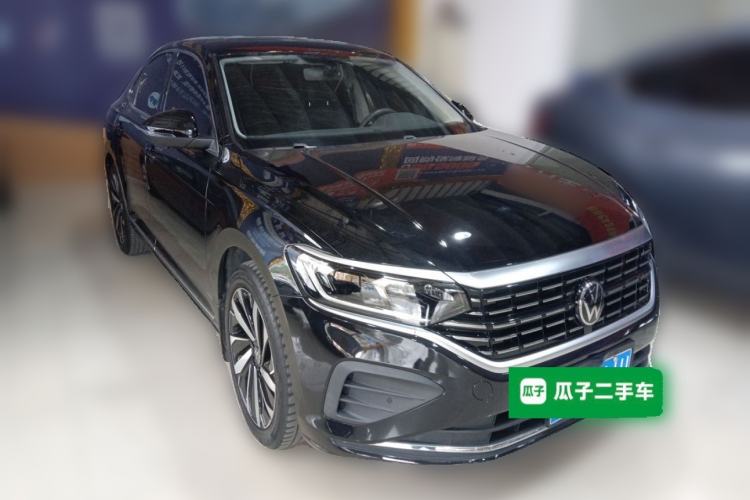 Used Volkswagen Passat 2023 Revised 330TSI Elite Edition Front Right 45 Deg