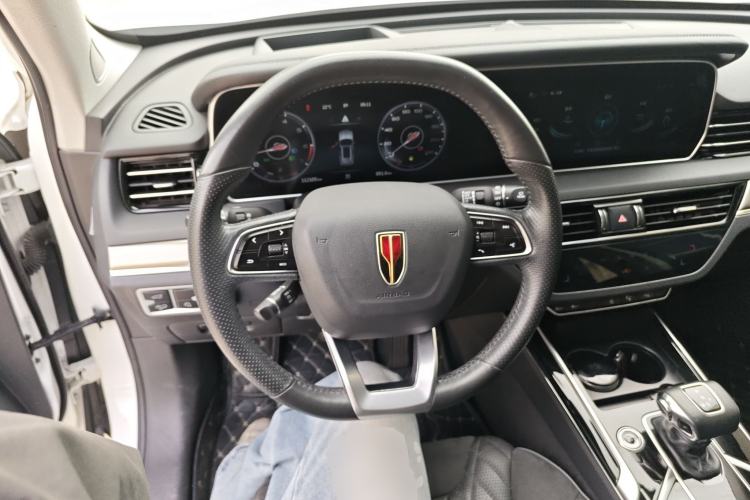 Used Hongqi HS5 2022 Revised Version 2.0T Smart Connect Flagship Edition Steering Wheel