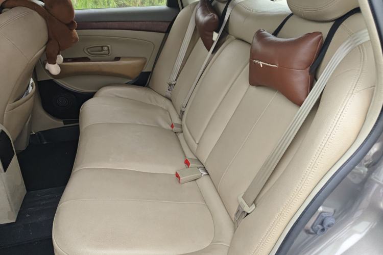 Used Nissan Sylphy 2016 Classic 1.6XE Automatic Comfort Edition Left Rear Seat